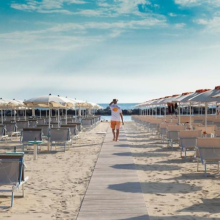 Hotel Castellucci Bellaria-Igea Marina Ngoại thất bức ảnh